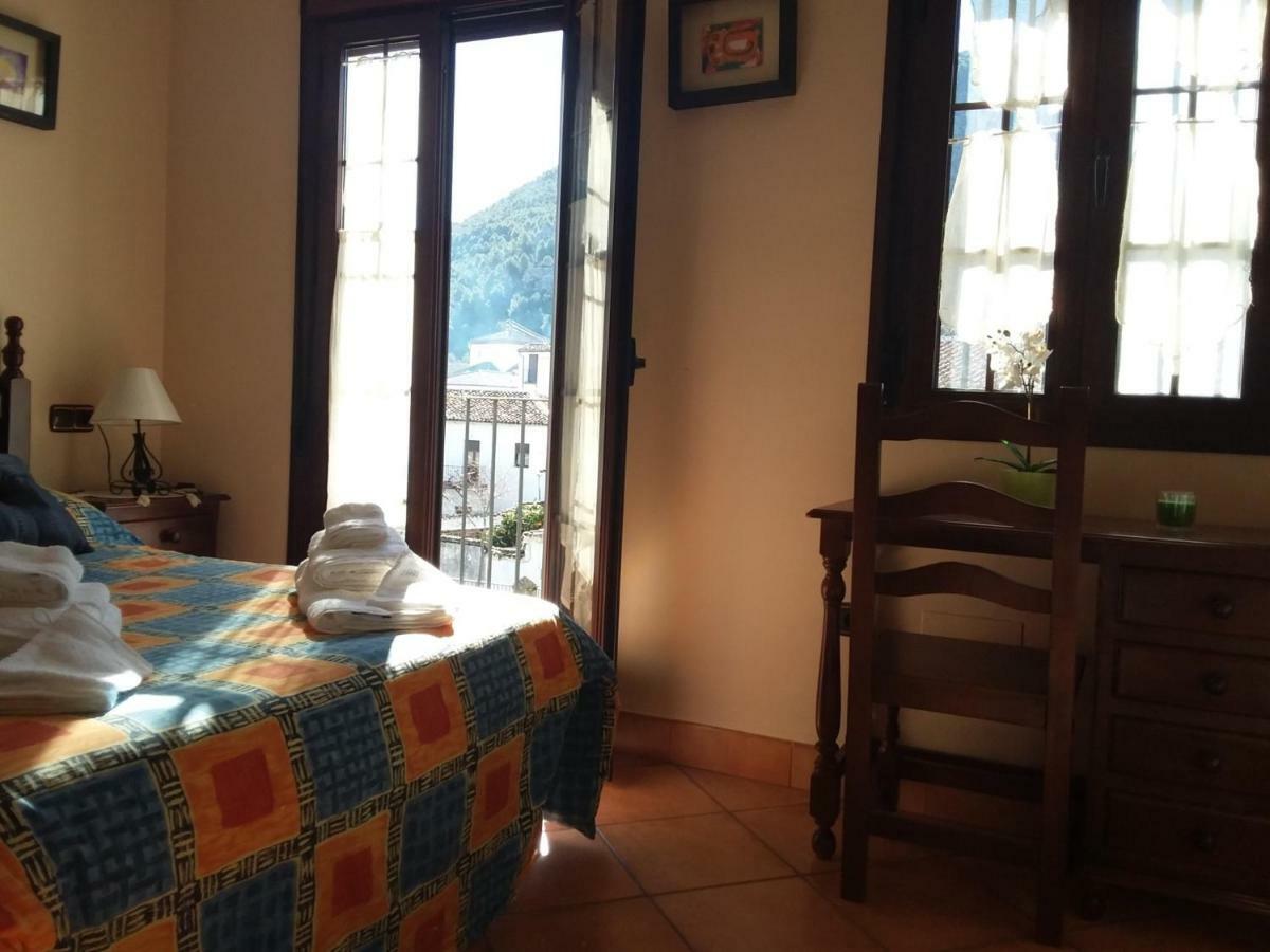 Vivelorural Casa Tassone, Grazalema - Cadiz Villa ภายนอก รูปภาพ